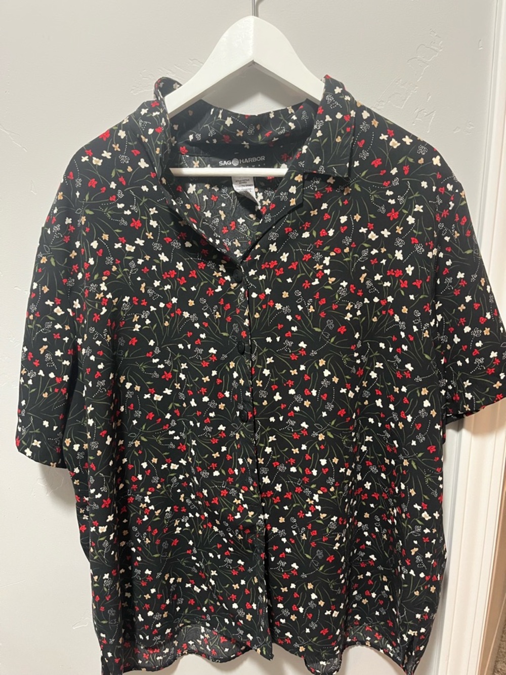 Sag Harbor Black Floral Short-Sleeve Button-Up Shirt 1X